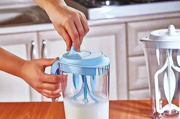 Manual Milk & Lassi Frother – Handheld Kitchen Mixer for Creamy Drinks